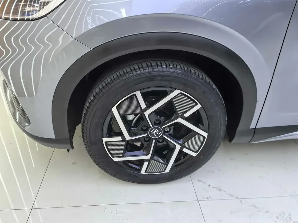 BYD Yuan Plus Yuan PLUS 510KM flagship model 2022 — миниатюра 3