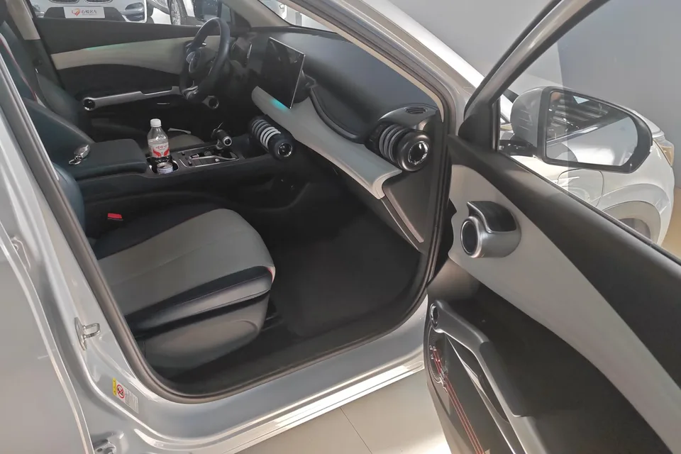 BYD Yuan Plus Yuan PLUS 510KM flagship model 2022 — thumbnail 3