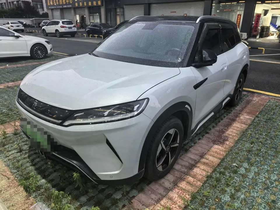 BYD Yuan Up Yuan UP 401KM Surpassing Type 2024 — photo 1, buy with delivery to Moscow