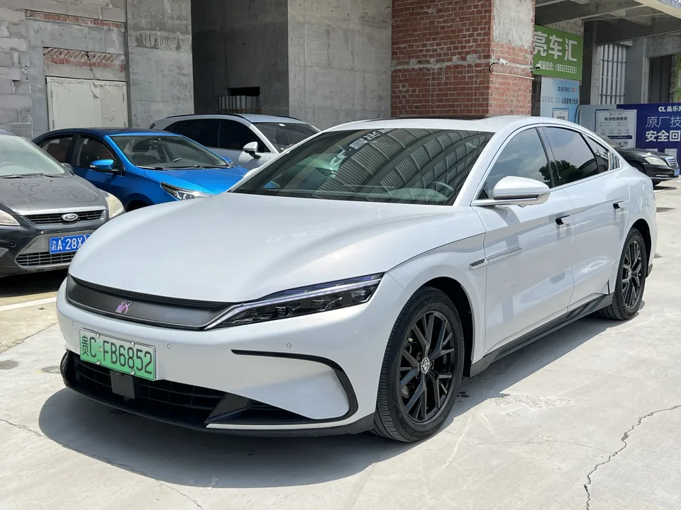 BYD Han DM Chinese DM DM-i 125KM Elite 2025 — photo 1, buy with delivery to Moscow