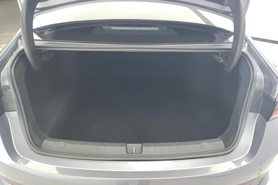 BYD Qin PLUS DM Qin PLUS DM DM-i 55KM Intelligent Driving Edition Leading Edition 2025 — thumbnail 5