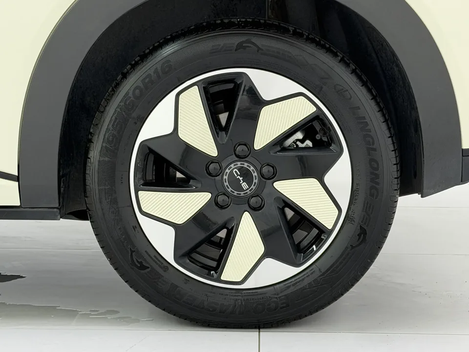 BYD Dolphin dolphin 420KM Free Edition 2025 — миниатюра 3