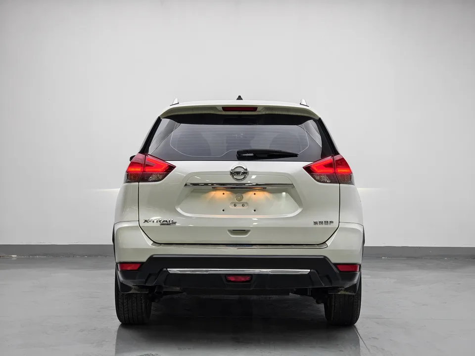Nissan X-Trail Qijun 2.0L 2WD Smart Link Premium Edition 2022 — миниатюра 2