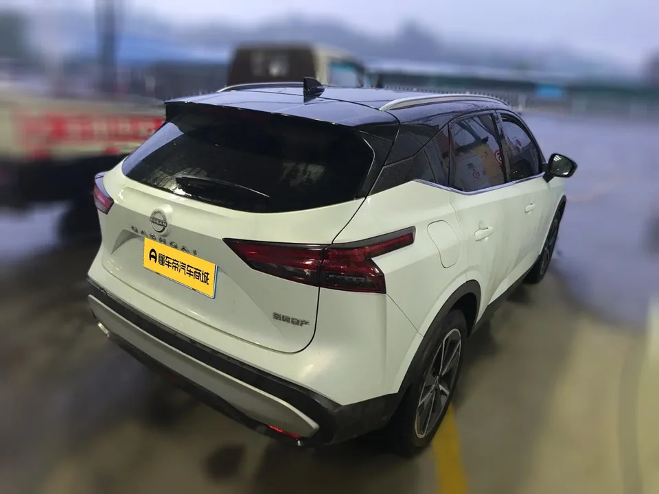 Nissan Qashqai Qashqai 1.3T flagship version 2023 — thumbnail 4