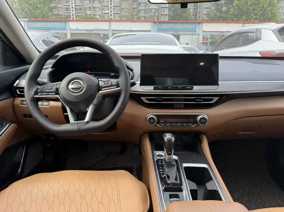 Nissan Altima Teana 2.0L XE Pure Edition 2022 — thumbnail 2