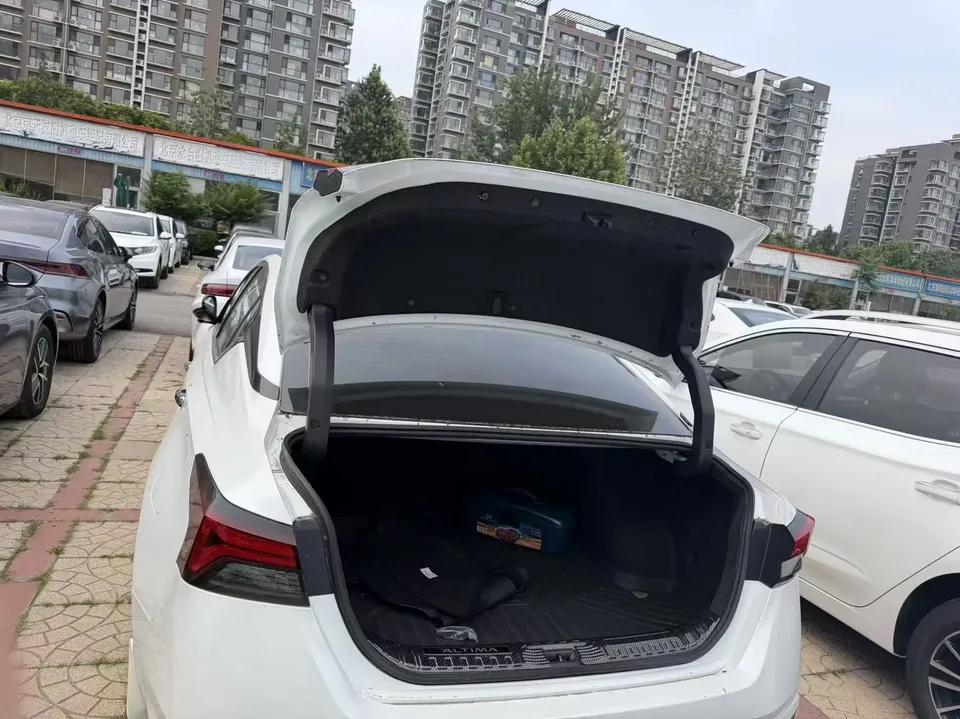 Nissan Altima Teana 2.0L XE Pure Edition 2022 — thumbnail 3