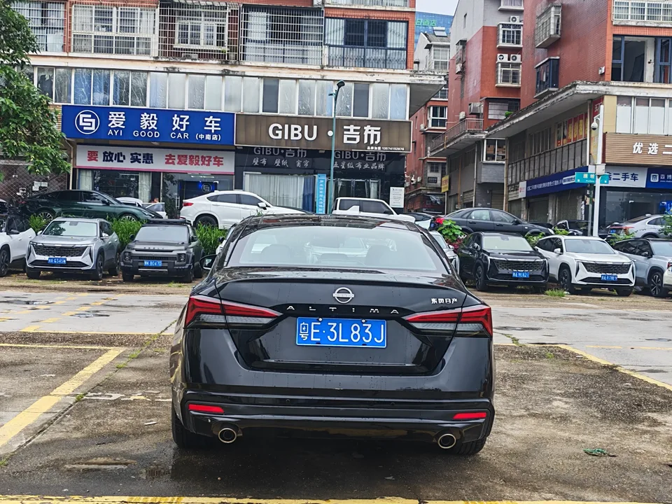 Nissan Altima Sound of nature 2.0L XL-TLS Enjoy Edition 2022 — thumbnail 2