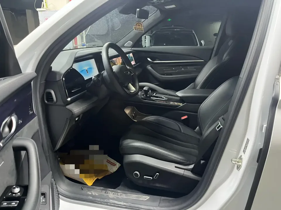 Geely Monjaro Xingyue L 2.0TD High Power Automatic 2WD Yunqi Edition 2024 — thumbnail 3