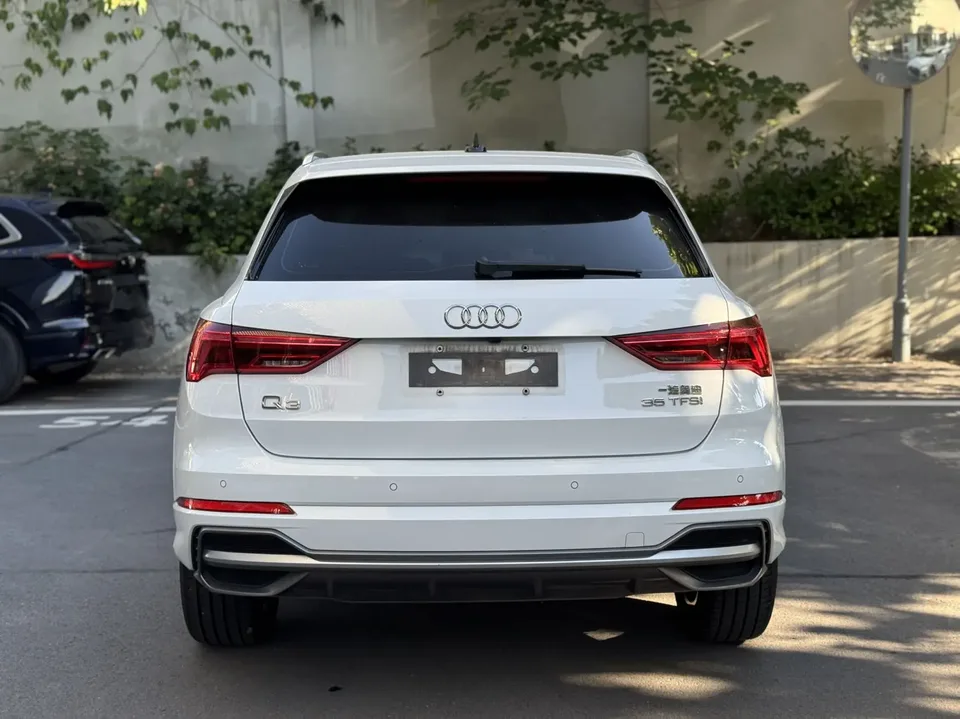 Audi Q3 Audi Q3 35 TFSI Stylish Dynamic 2022 — thumbnail 2