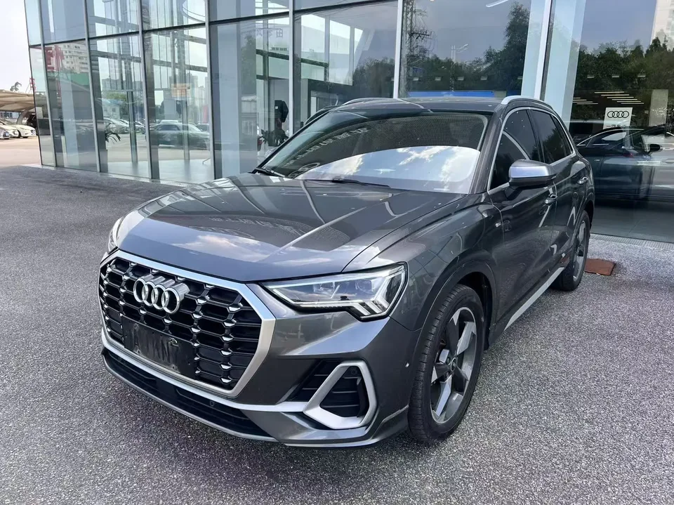 Audi Q3 Audi Q3 35 TFSI Stylish Dynamic 2022 — photo 1, buy with delivery to Moscow