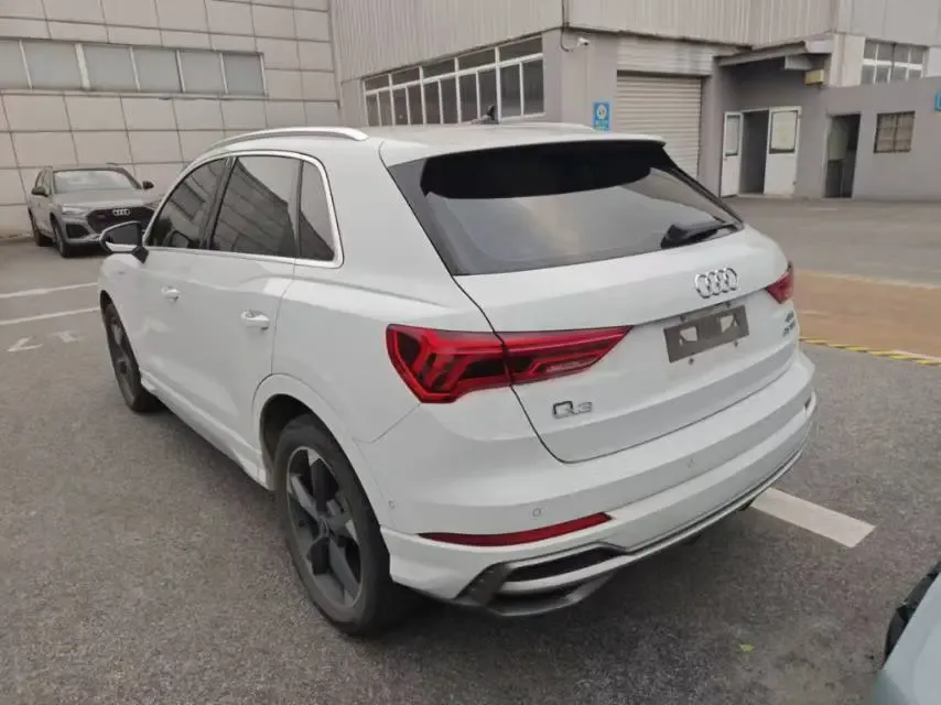 Audi Q3 Audi Q3 35 TFSI Stylish Dynamic 2022 — thumbnail 4