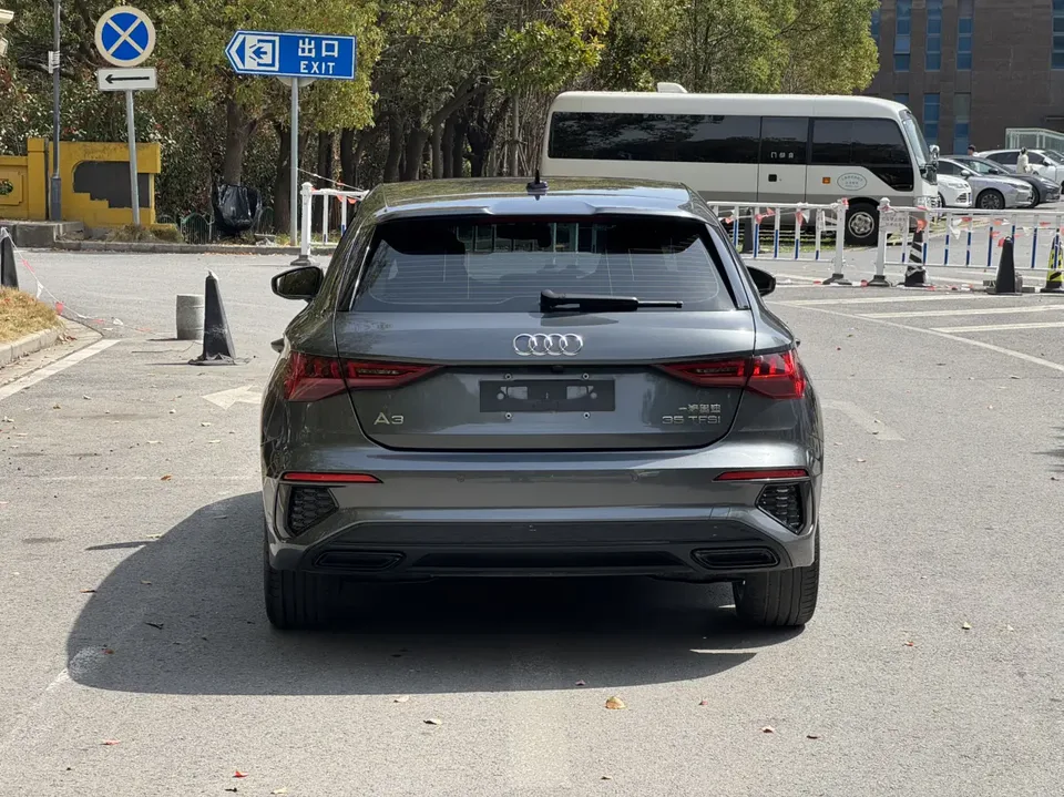 Audi A3 Audi A3 Sportback 35 TFSI Stylish and Elegant 2022 — thumbnail 2