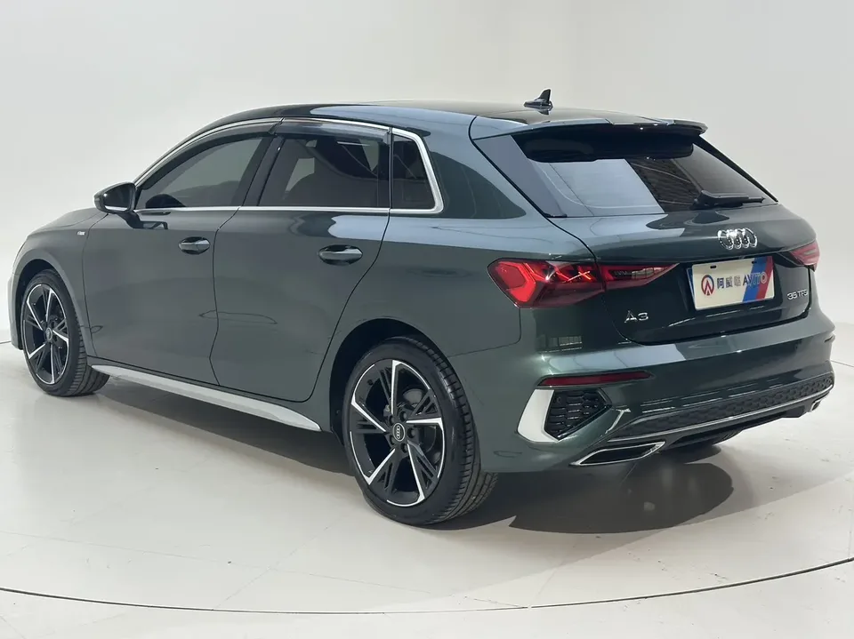 Audi A3 Audi A3 Sportback 35 TFSI Stylish and sporty 2023 — thumbnail 2