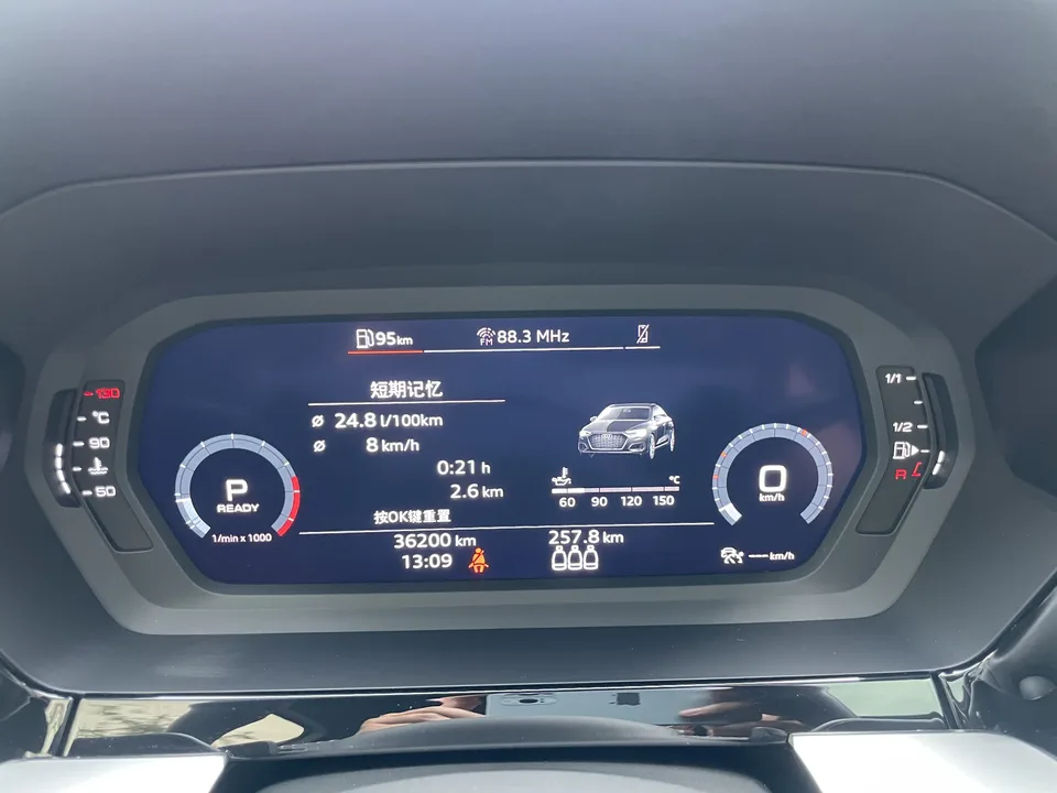 Audi A3 A3 A3L Limousine 35 TFSI Fashion Sports 2022 — миниатюра 4