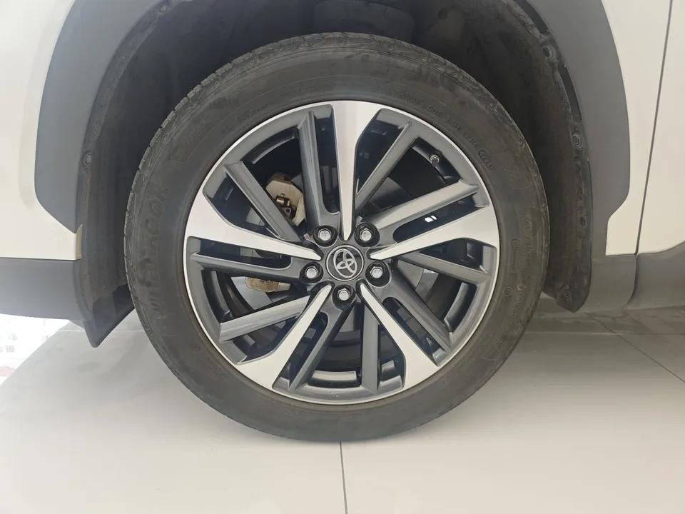 Toyota Frontlander Fenglanda 2.0L CVT Luxury PLUS Edition 2022 — thumbnail 2
