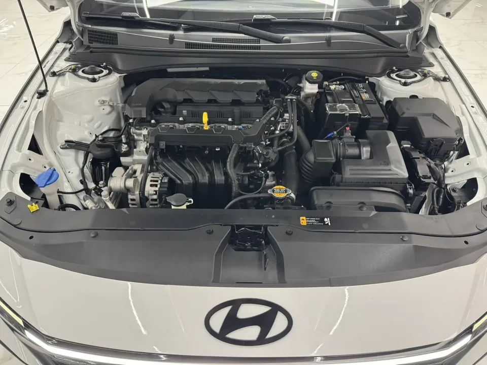 Hyundai Elantra Elantra 1.5L CVT GLX Elite Edition 2023 — thumbnail 3