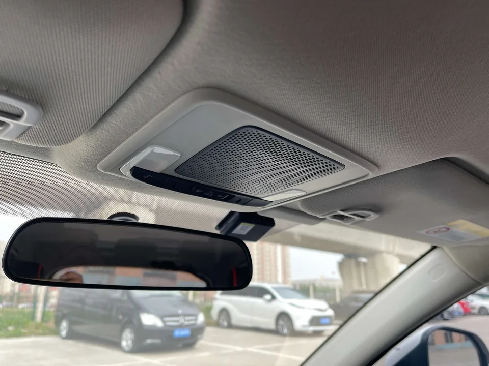 Honda VEZEL Binzhi 1.5L CVT Elite Edition 2023 — thumbnail 5