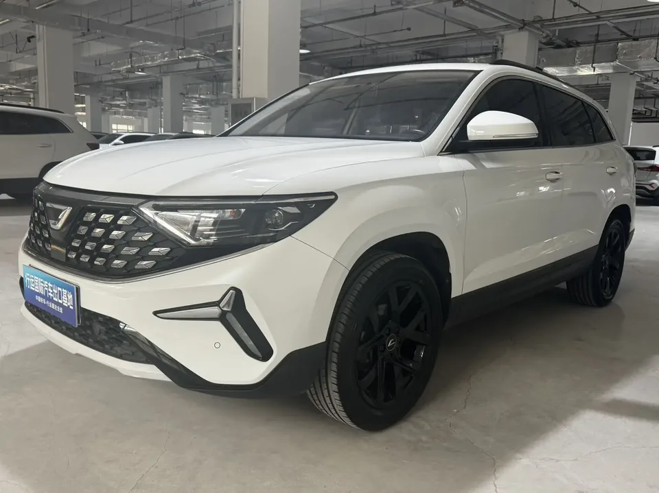 Jetta VS7 280TSI automatic aggressive version 2023 — photo 1, buy with delivery to Moscow