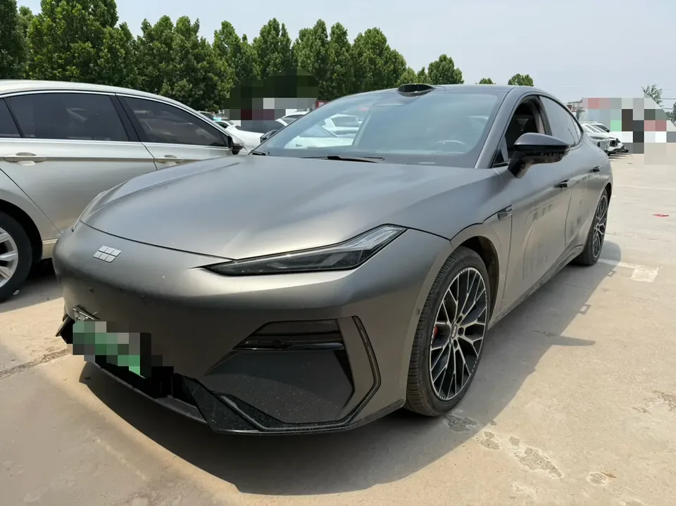 Geely Galaxy E8 Galaxy E8 620km 4WD Starship LiDAR Smart Driving Edition 2025 — photo 1, buy with delivery to Moscow