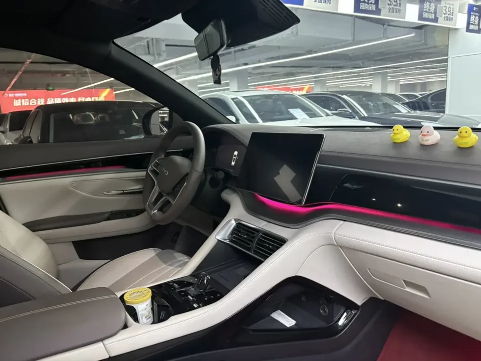 BYD Song PLUS DM Song PLUS DM DM-i Honor Edition 110KM Flagship PLUS 2024 — thumbnail 4