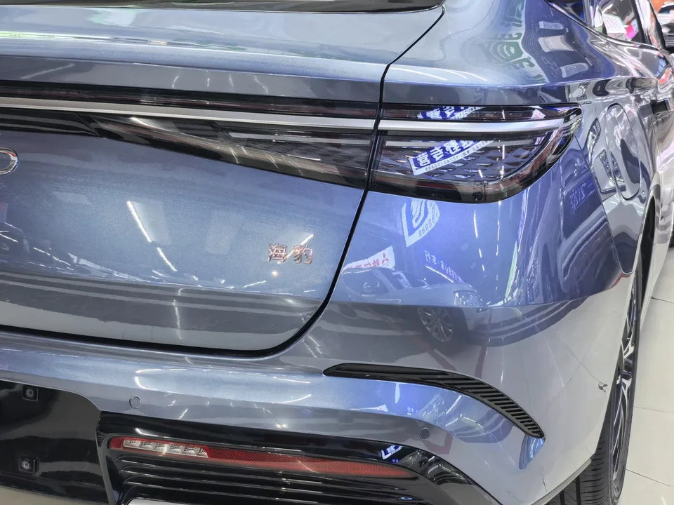 BYD Seal DM Seal DM Honor Edition DM-i 1.5L 121KM Luxury Model 2024 — thumbnail 3