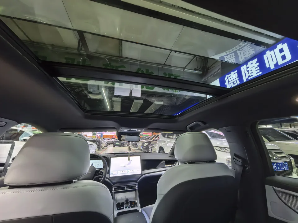 BYD Seal DM Seal DM Honor Edition DM-i 1.5L 121KM Luxury Model 2024 — thumbnail 5