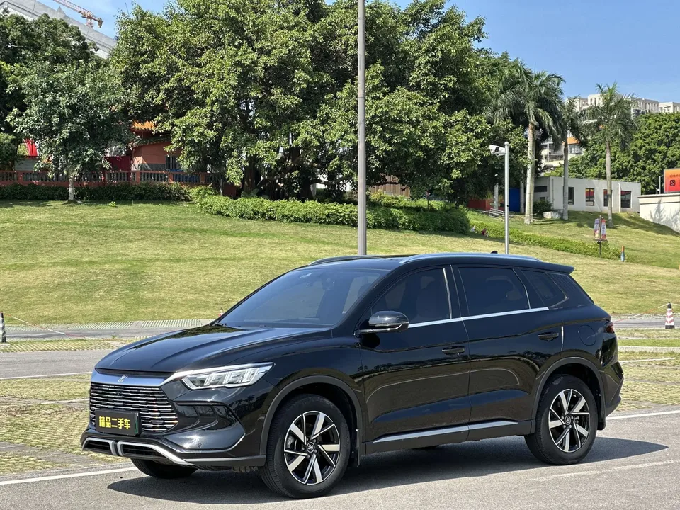 BYD Song Pro DM Song Pro DM DM-i Honor Edition 71km Leading Edition 2024 — фото 1, купить с доставкой в Москву