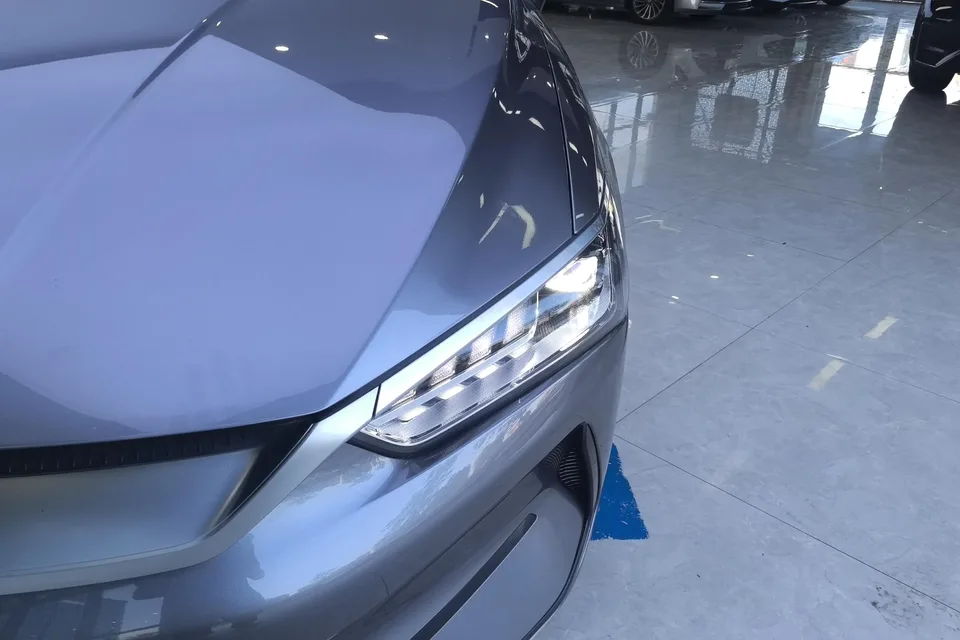 BYD Qin PLUS EV Qin PLUS EV 2021 400KM Luxury 2022 — миниатюра 2