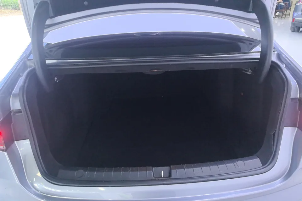 BYD Qin PLUS EV Qin PLUS EV 2021 400KM Luxury 2022 — миниатюра 5