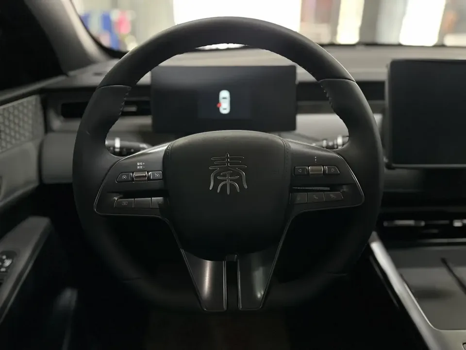 BYD Qin PLUS DM Qin PLUS DM Intelligent Driving Edition DM-i 55KM Leading Edition 2025 — thumbnail 3