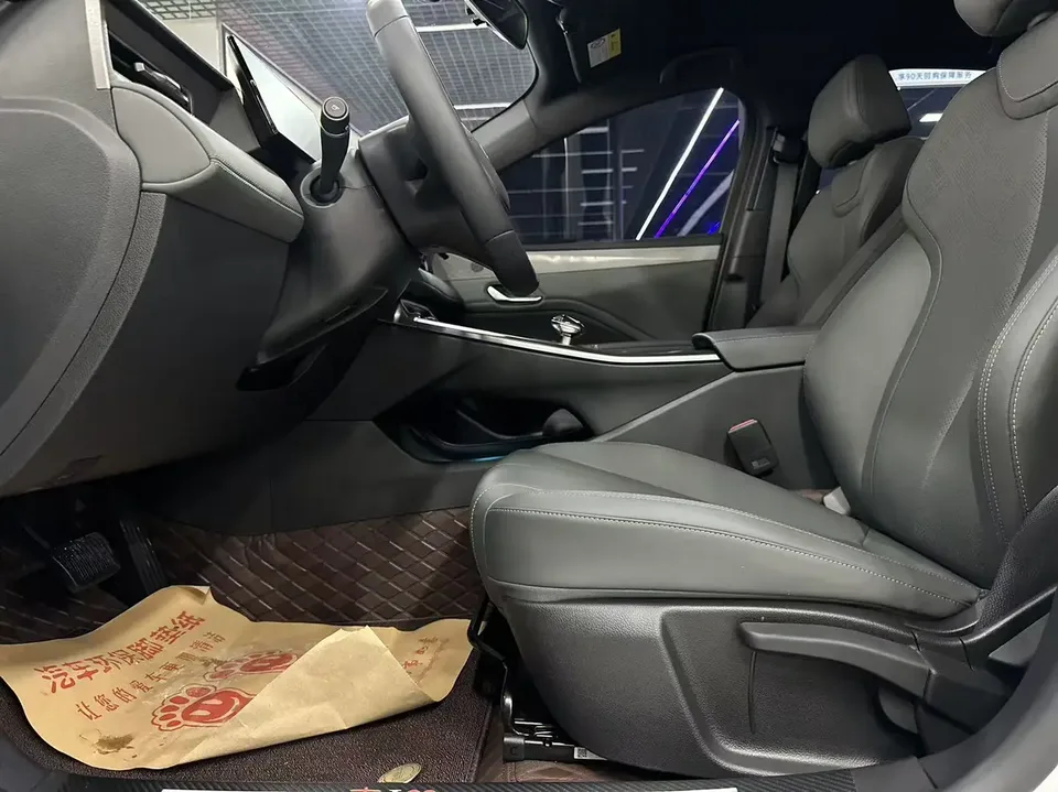BYD Qin PLUS DM Qin PLUS DM Intelligent Driving Edition DM-i 55KM Leading Edition 2025 — thumbnail 4