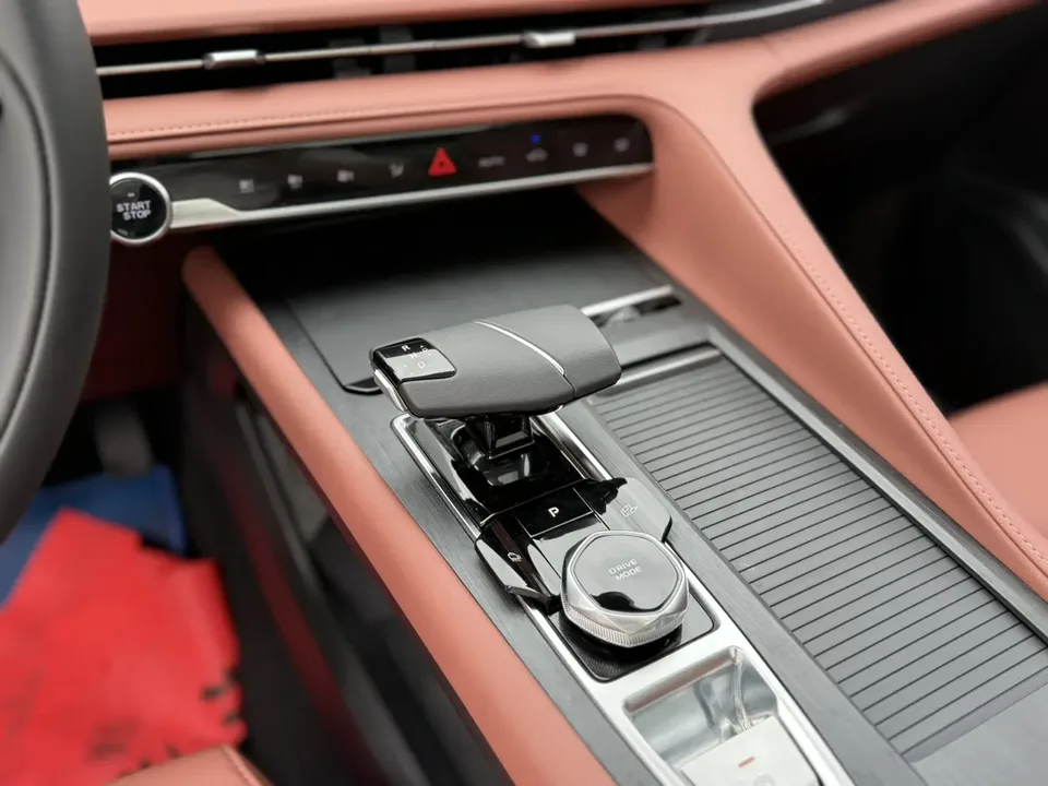 Changan CS75PLUS CS75 PLUS third generation champion version 1.5T automatic intelligent driving dynamic navigation model 2024 — thumbnail 4