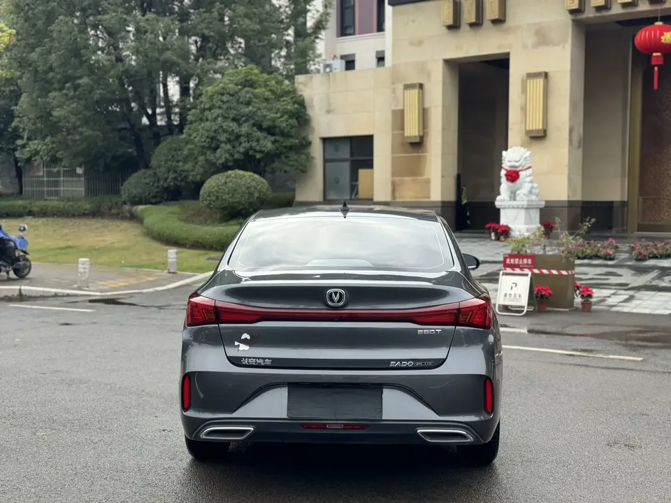 Changan Escape Escape PLUS Enjoy Edition Blue Whale NE 1.4T GDI DCT Premium Edition 2023 — thumbnail 3