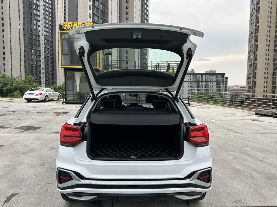 Audi Q2L Q2L Audi Q2L 2022 35 TFSI Fashion Dynamic Edition 2022 — миниатюра 3