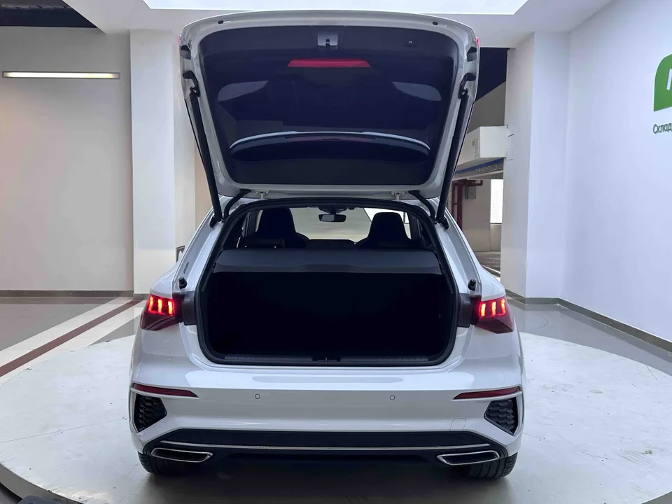 Audi A3 A3 facelift Sportback 35 TFSI stylish and sporty 2023 — thumbnail 3
