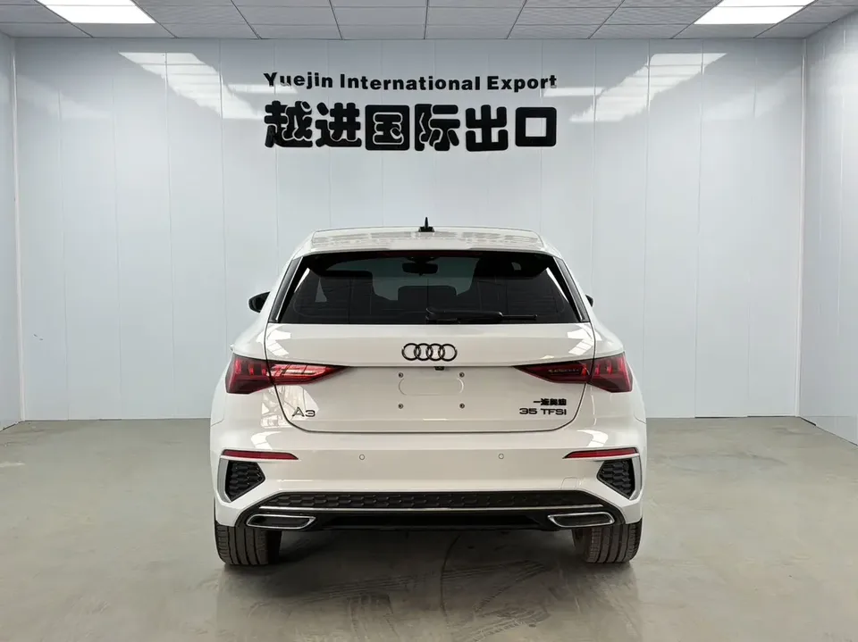 Audi A3 A3 Sportback 35 TFSI stylish and sporty 2022 — миниатюра 2