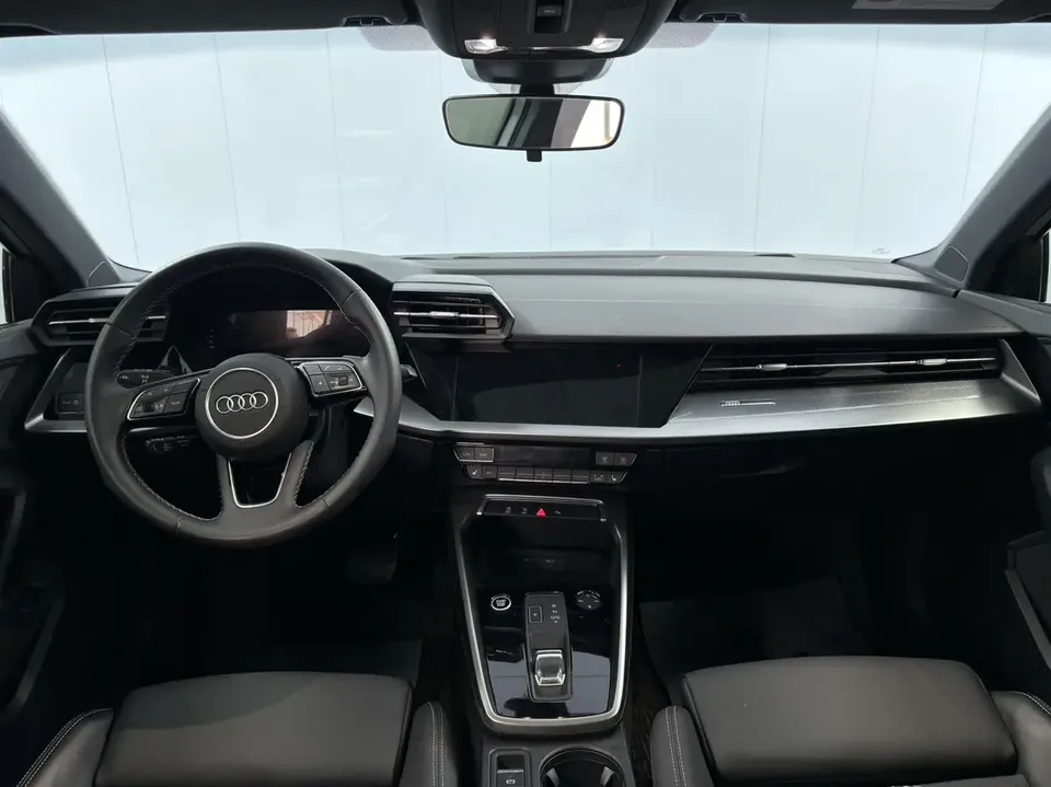 Audi A3 A3 Sportback 35 TFSI stylish and sporty 2022 — миниатюра 5