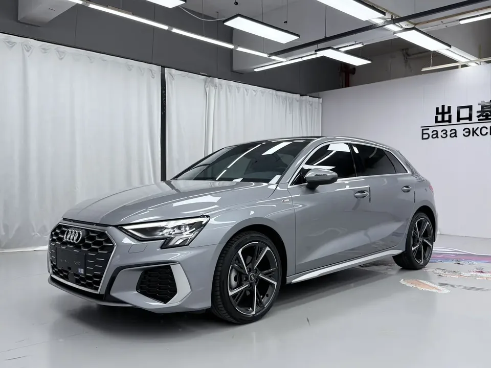 Audi A3 Audi A3 Sportback 35 TFSI Stylish and sporty 2023 — photo 1, buy with delivery to Moscow