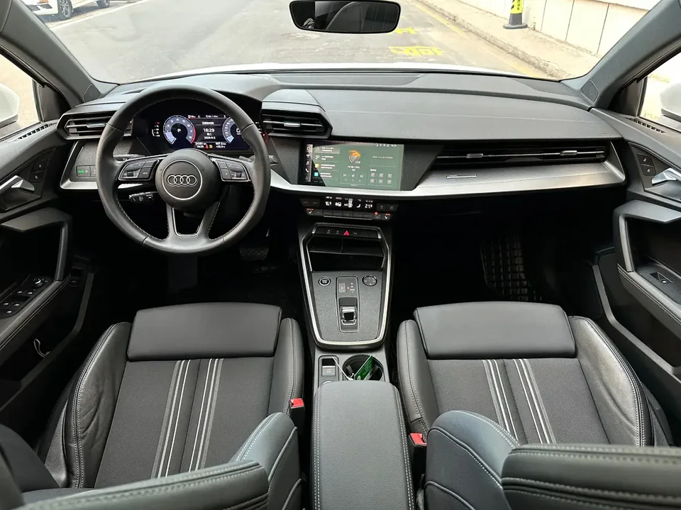 Audi A3 A3 A3L Limousine 35 TFSI Fashion Sports 2023 — миниатюра 4