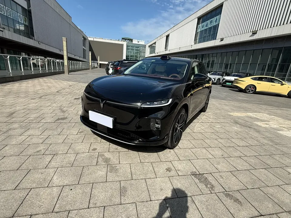 Voyah Courage Courage four-wheel drive Qiankun version 2025 — photo 1, buy with delivery to Moscow