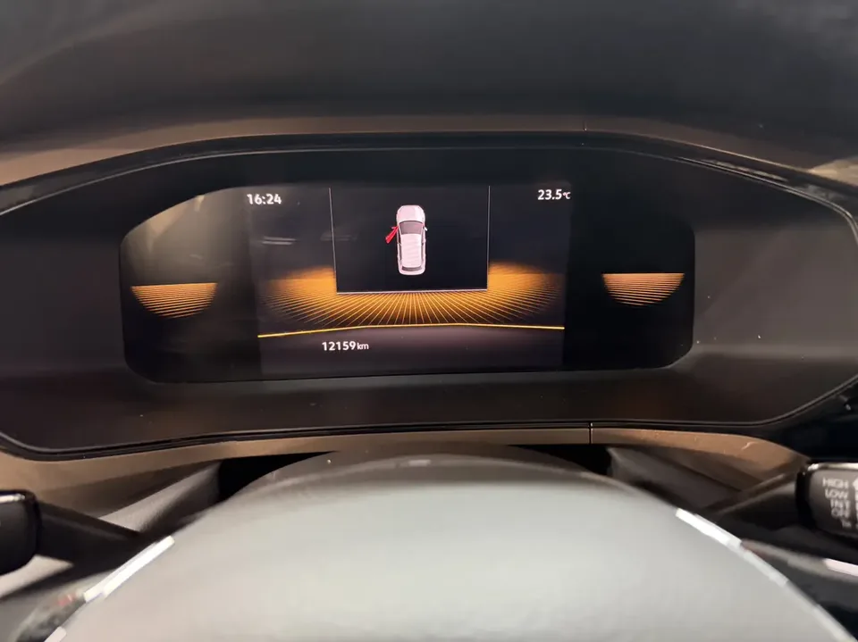 Volkswagen Tharu tuyue 280TSI 2WD Deluxe Edition 2022 — thumbnail 3