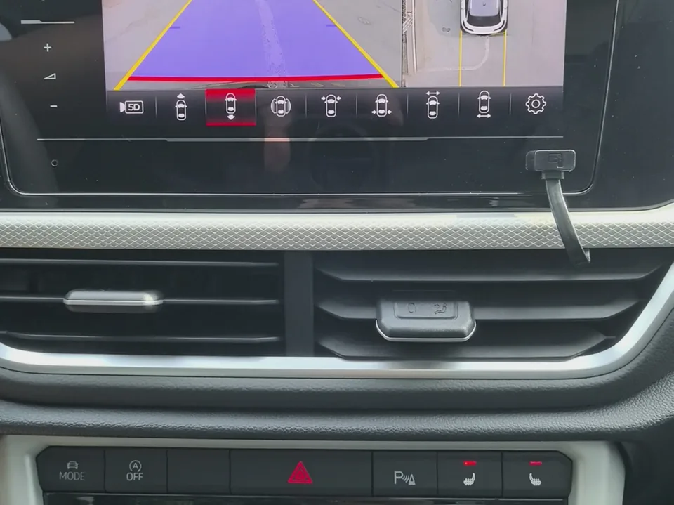 Volkswagen T-Roc TANG 280TSI DSG Time Edition 2023 — thumbnail 5