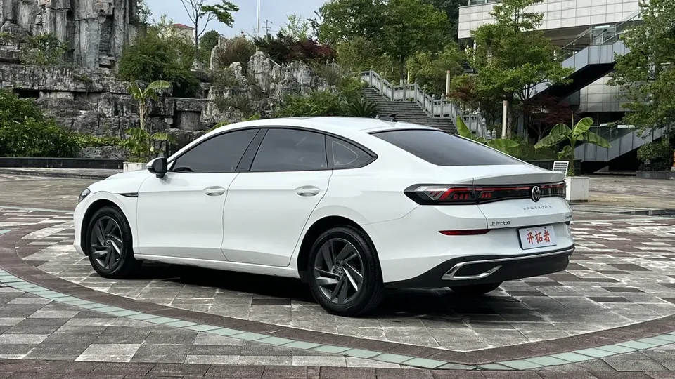 Volkswagen Lamando Lingdu Lingdu L 280TSI DSG Hot Edition 2023 — миниатюра 2