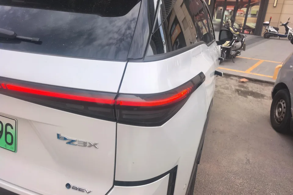 Toyota Bozhi 3X Bozhi 3X 520 Pro+ LiDAR Edition 2025 — миниатюра 2