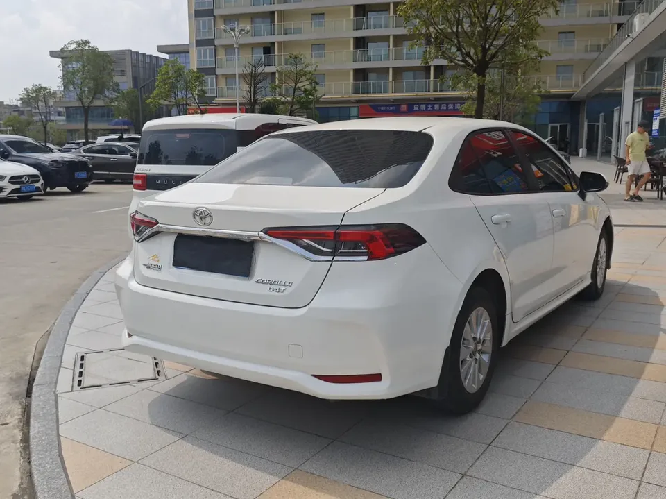 Toyota Corolla Corolla 1.2T S-CVT Pioneer Edition 2023 — thumbnail 2