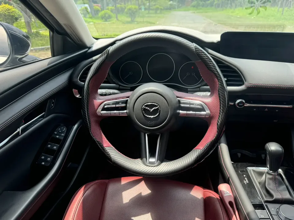 Mazda Axela Mazda3 Angkesela 2.0L Automatic Premium Edition 2023 — thumbnail 5