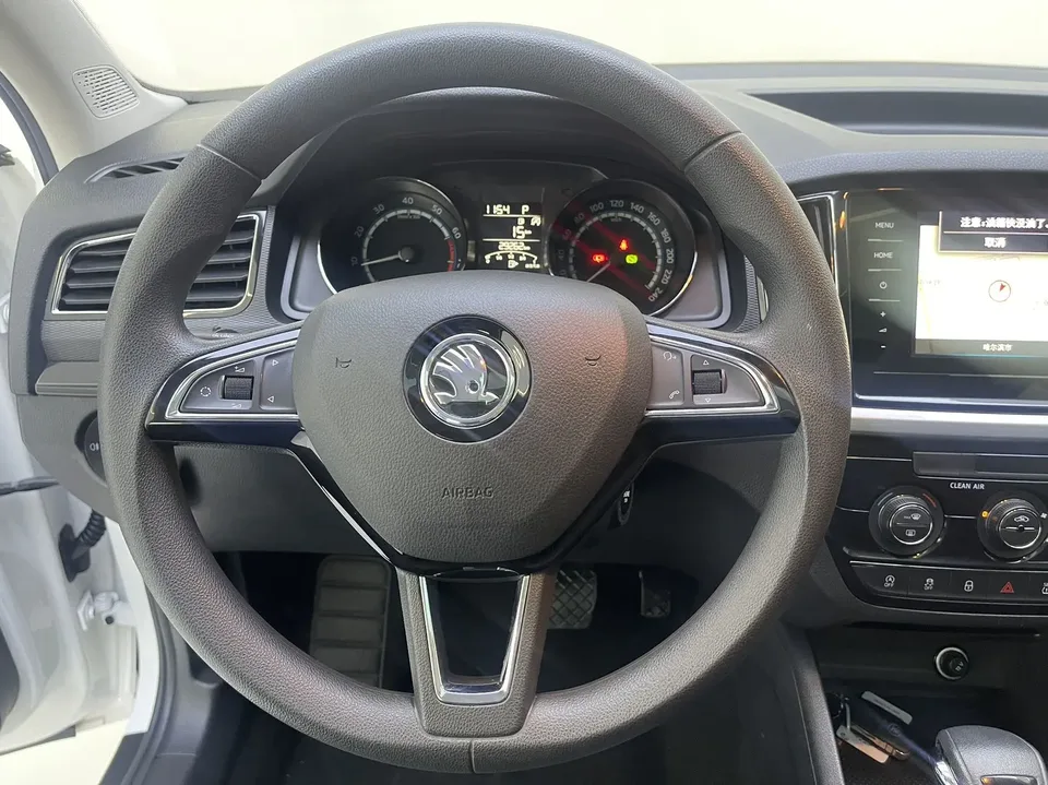 Skoda Kamiq Komic GT 1.5L Automatic Premium Edition 2022 — thumbnail 4