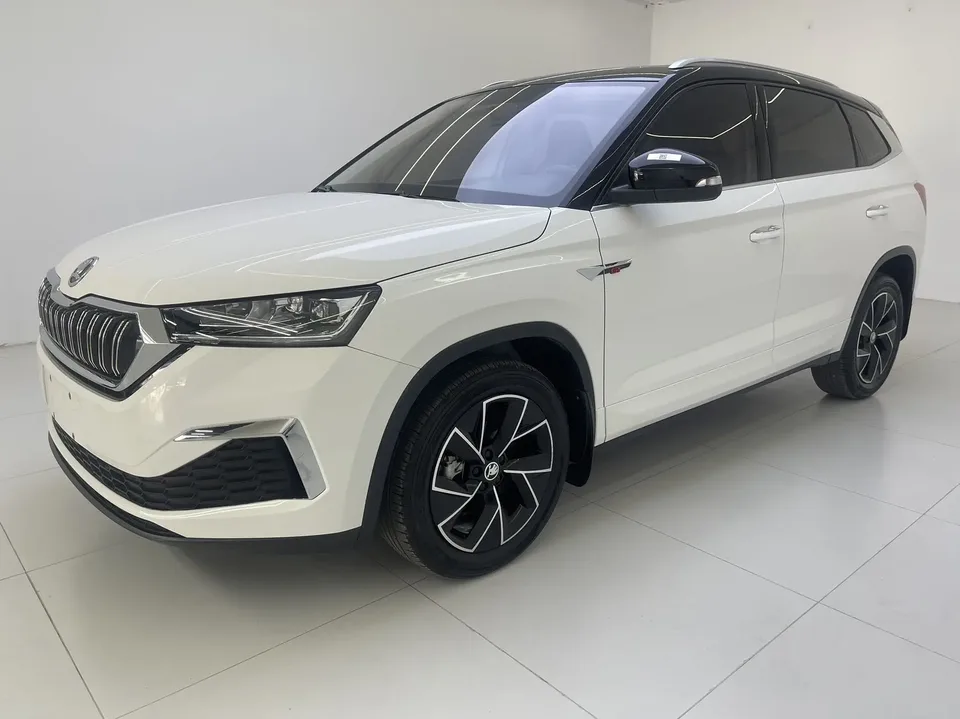 Skoda Kamiq Komic GT 1.5L Automatic Premium Edition 2022 — фото 1, купить с доставкой в Москву