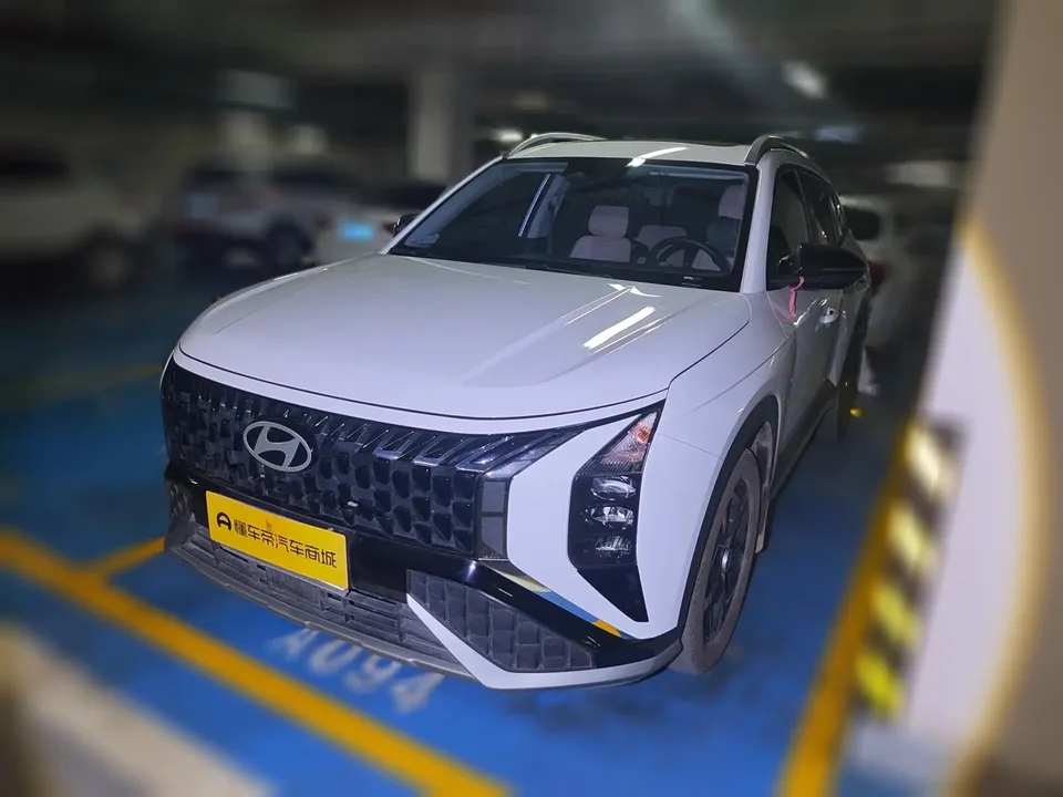 Hyundai ix35 Hyundai ix35 Musa 2.0L Deluxe Edition DLX 2023 — фото 1, купить с доставкой в Москву