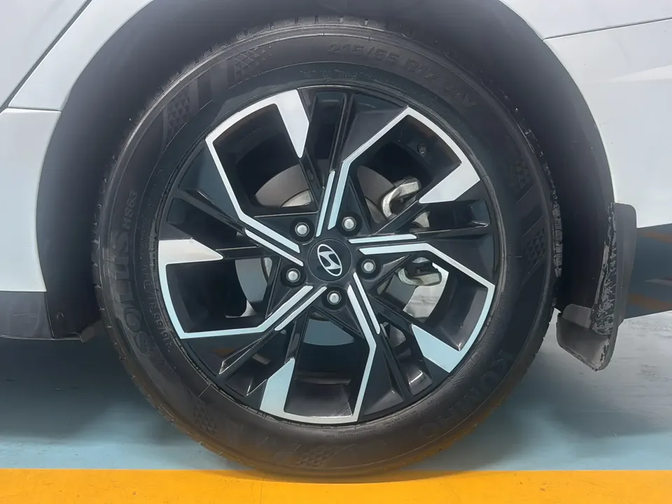 Hyundai Sonata sonata 1.5T Pro 2024 — thumbnail 3